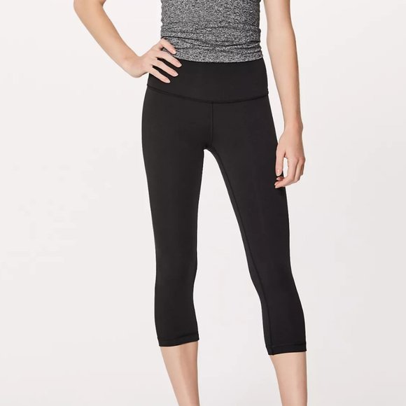 Lululemon Wunder Under Crop Black - Picture 1 of 8
